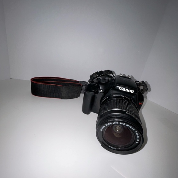 Canon EOS Rebel T3 Digital SLR Camera - Picture 2 of 14